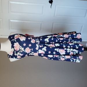 NWT Xhilaration Floral Dress Blue Small 💙